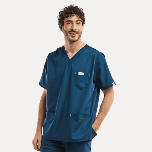 Blouse médicale bleue.