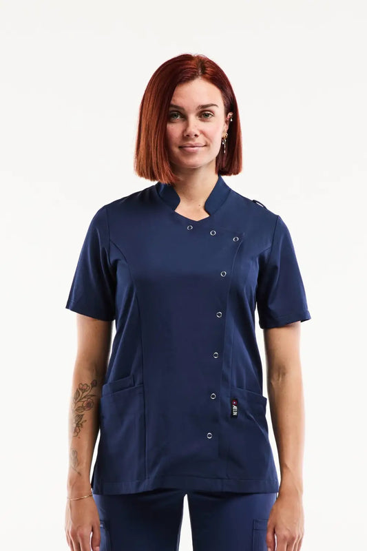 Blouse médicale Aurelia femme bleu marine à pressions et poches