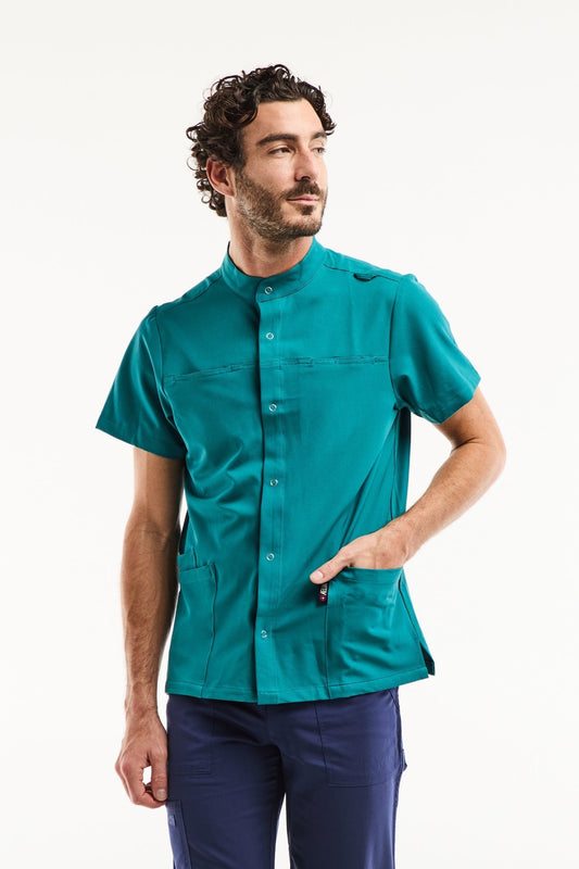 Chemise médicale homme col officier moderne en tissu technique vert turquoise