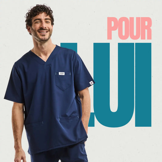 Uniformes médicaux bleu marine.