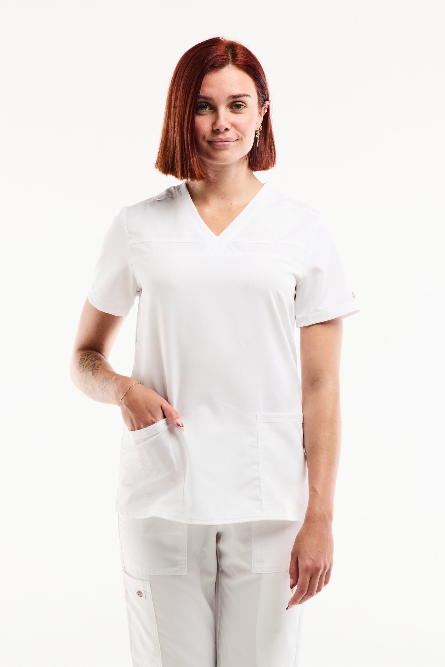 Tunique à manches Balance by Dickies femme blanc v-neck poches techniques faciles d’entretien