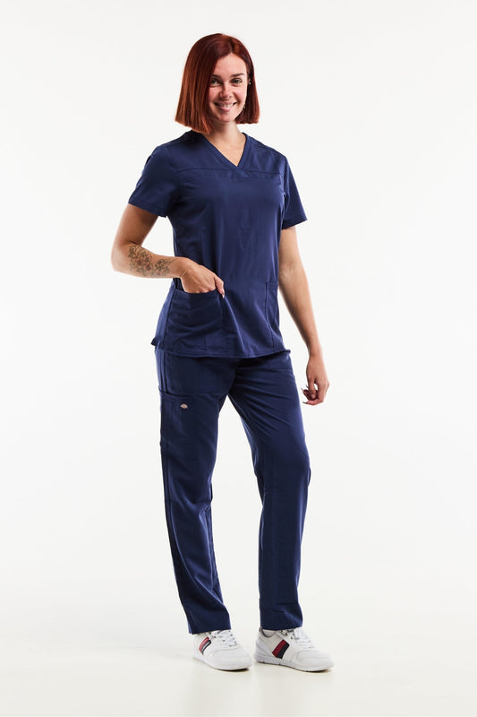 Tunique à manches Balance by Dickies bleu marine, tenue bloc femme techniques faciles d’entretien