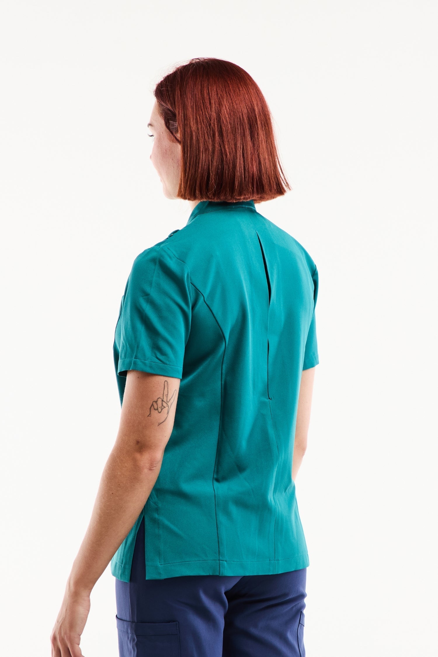 Blouse médicale Aurelia femme en bleu turquoise stretch ultra douce
