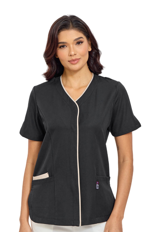 Image d’une blouse médicale femme Serena noire avec pressions dissimulées et poches