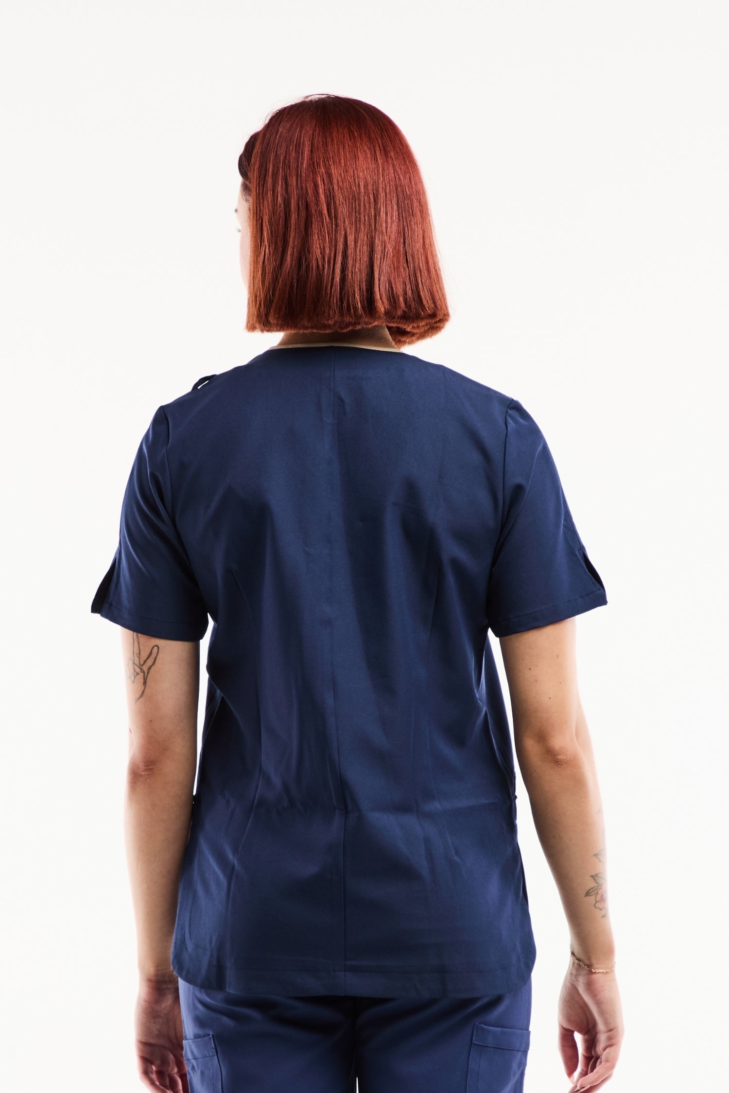 Blouse médicale Serena bleu marine à manches courtes et col V