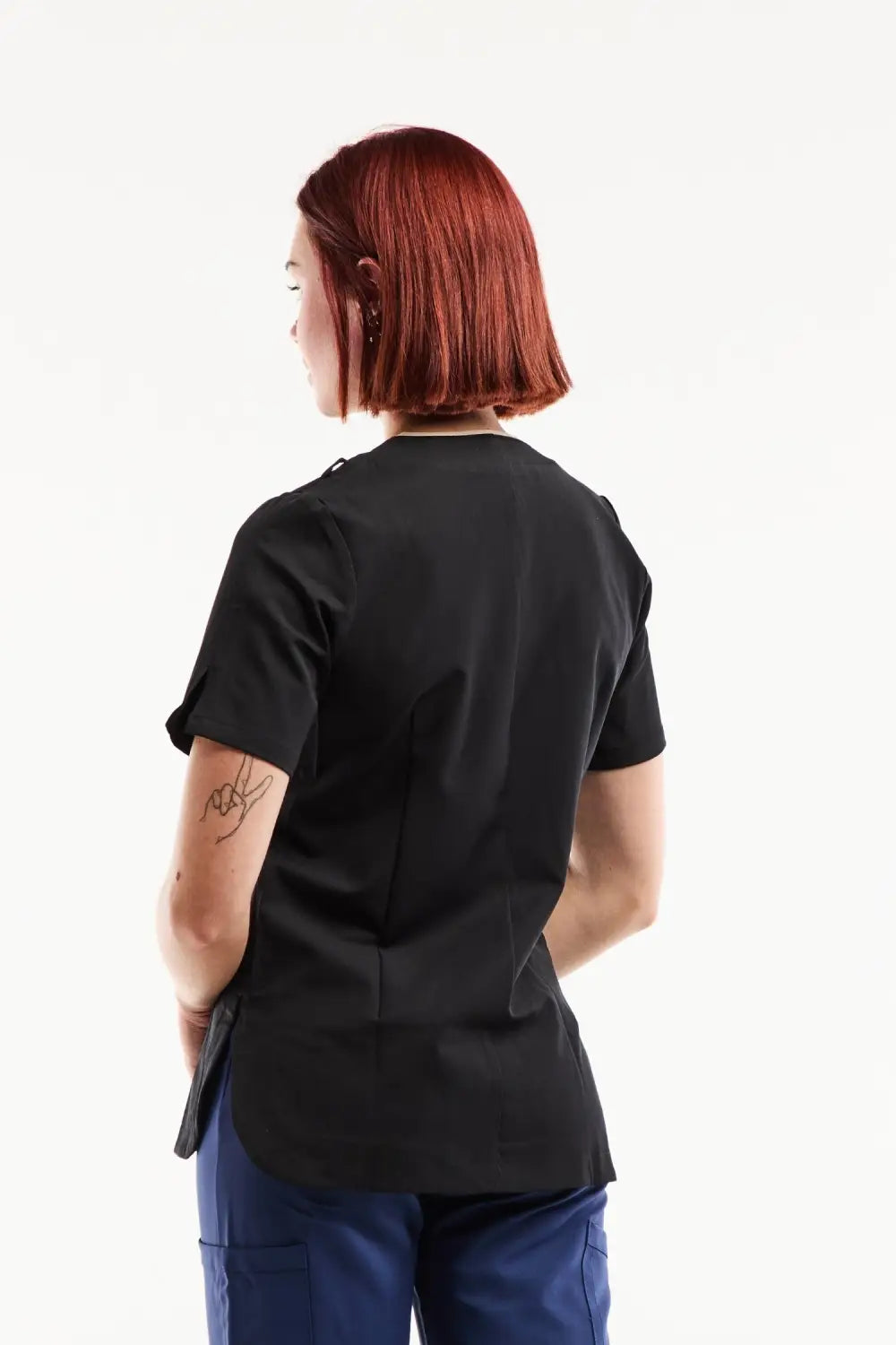 Blouse médicale femme Serena noire à manches courtes stretch