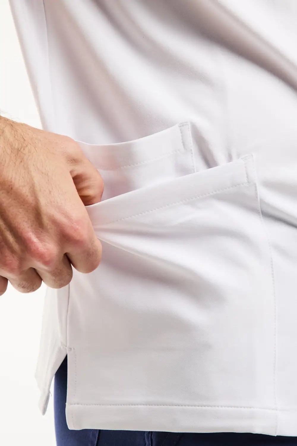 Blouse médicale homme blanche col officier moderne en tissu technique stretch coton