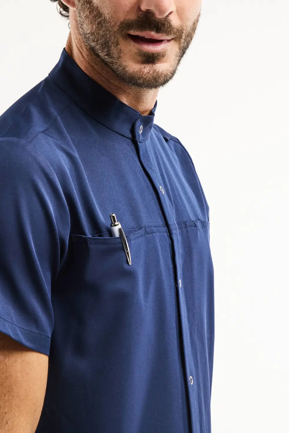 Blouse médicale homme bleu marine col officier moderne tissu technique