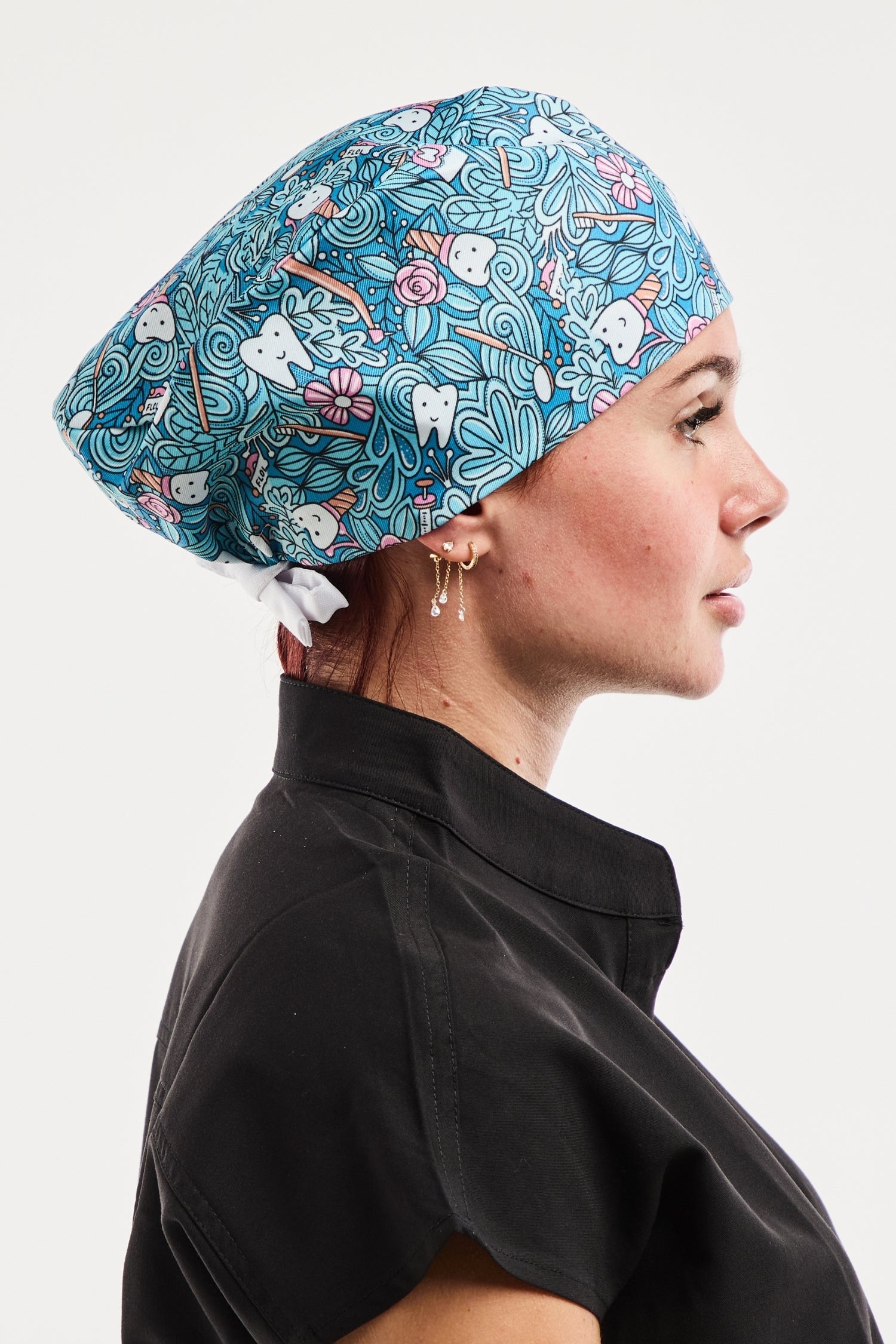 Calot médical Aelin collection art : dentisterie florale bleue à motifs