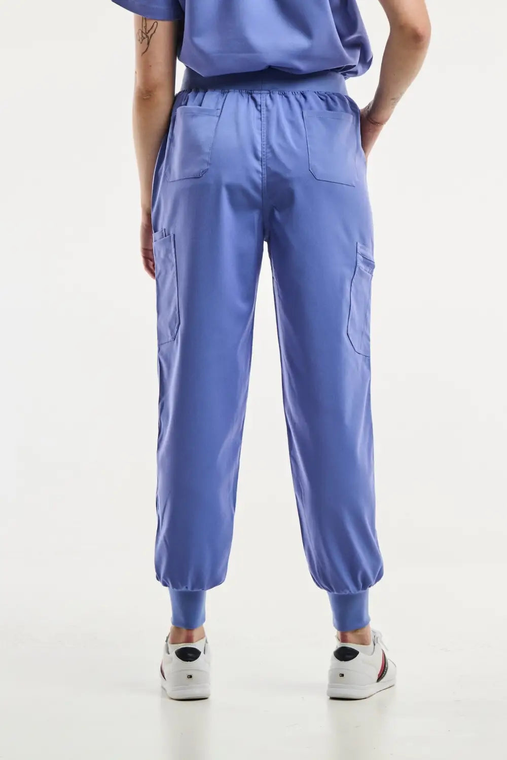Pantalon médical jogger EMMA bleu pour femme, confortable et moderne