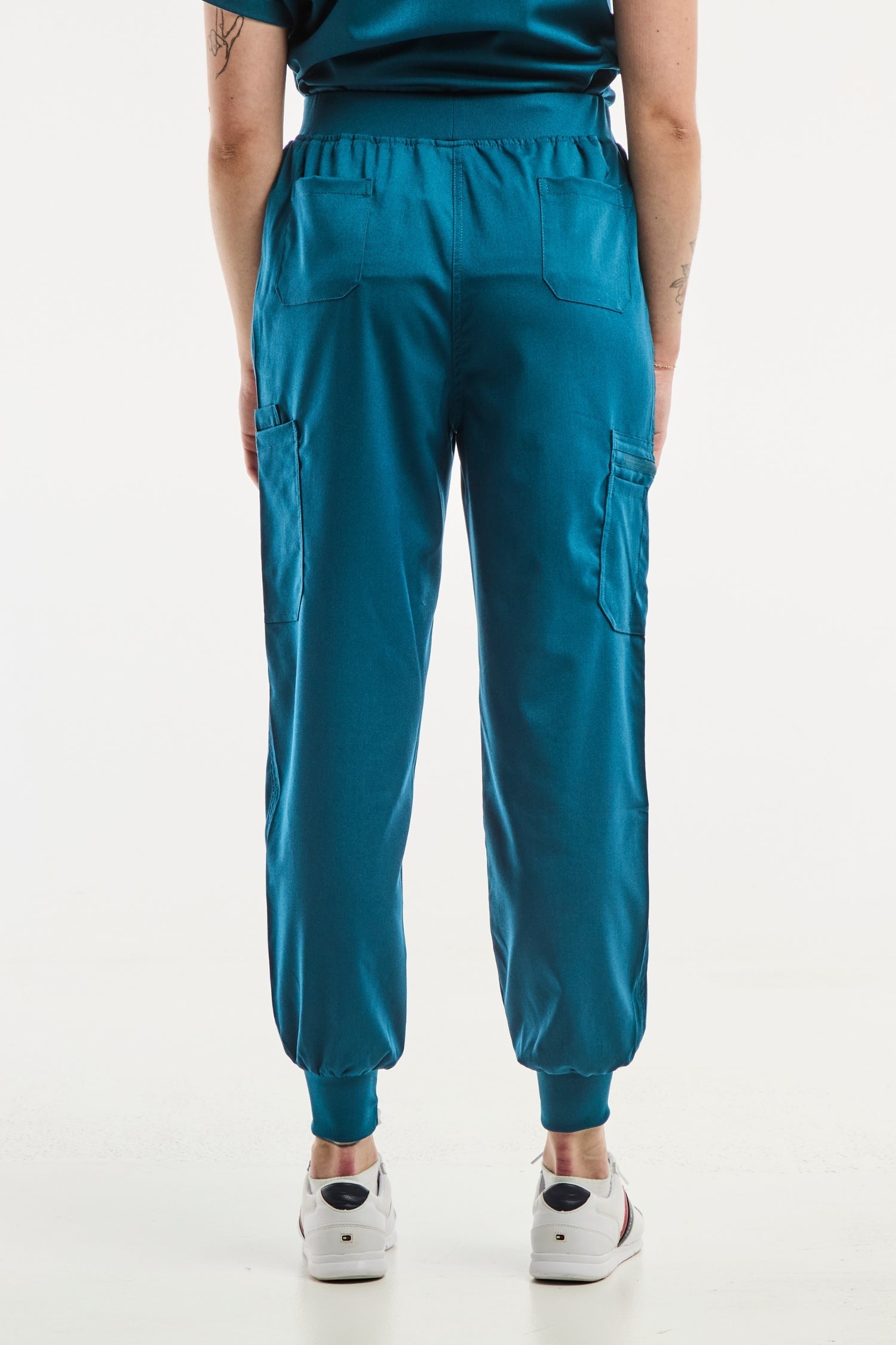 Pantalon médical jogger EMMA en vert turquoise pour femmes, style confortable et pratique