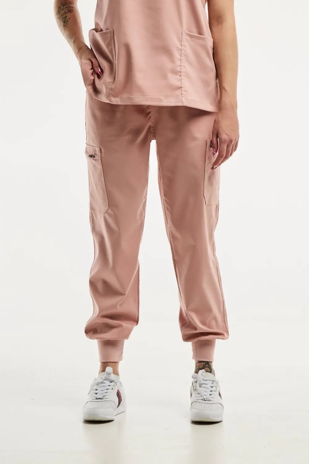 Tenue médicale EMMA Jogger rose clair, vêtement médical à col pour femme