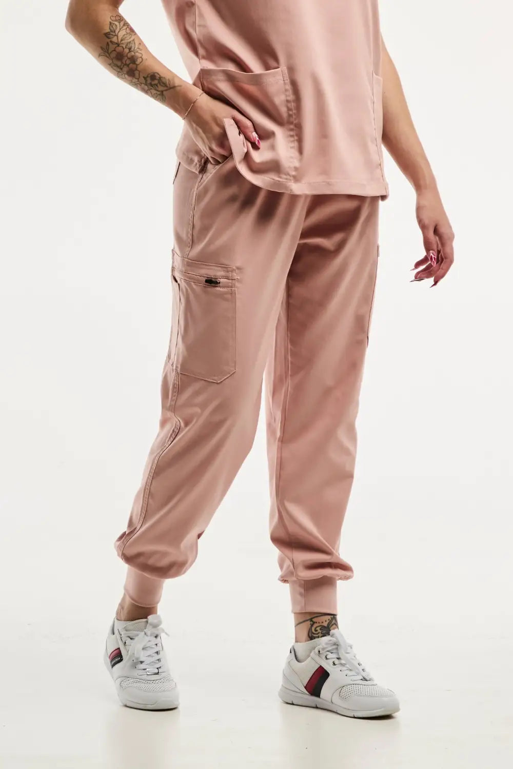 Pantalon de scrub rose clair EMMA, tenue médicale pour femme, style jogger
