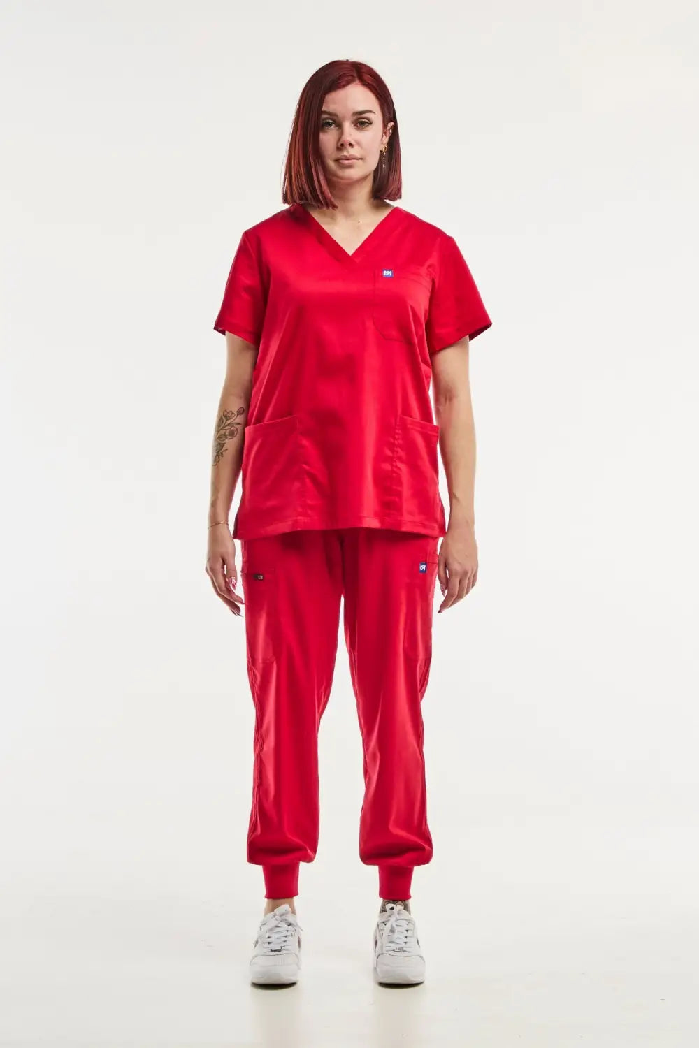 Pantalon de tenue médicale rouge EMMA Jogger pour femme, idéal pour tunique médicale