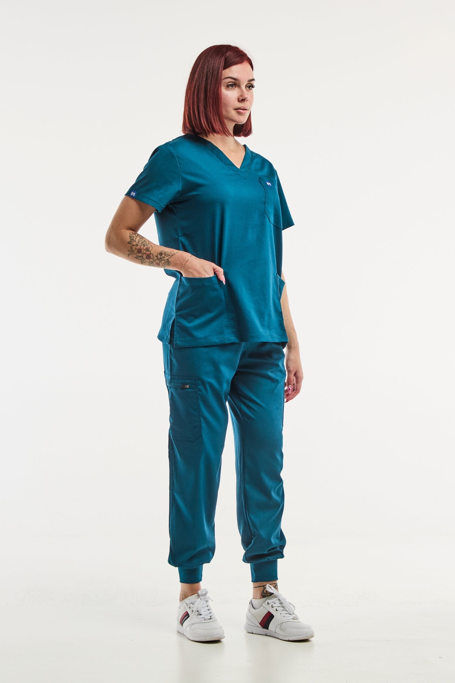 Scrub suit teal EMMA Jogger pour femme, tenue médicale confortable et élégante