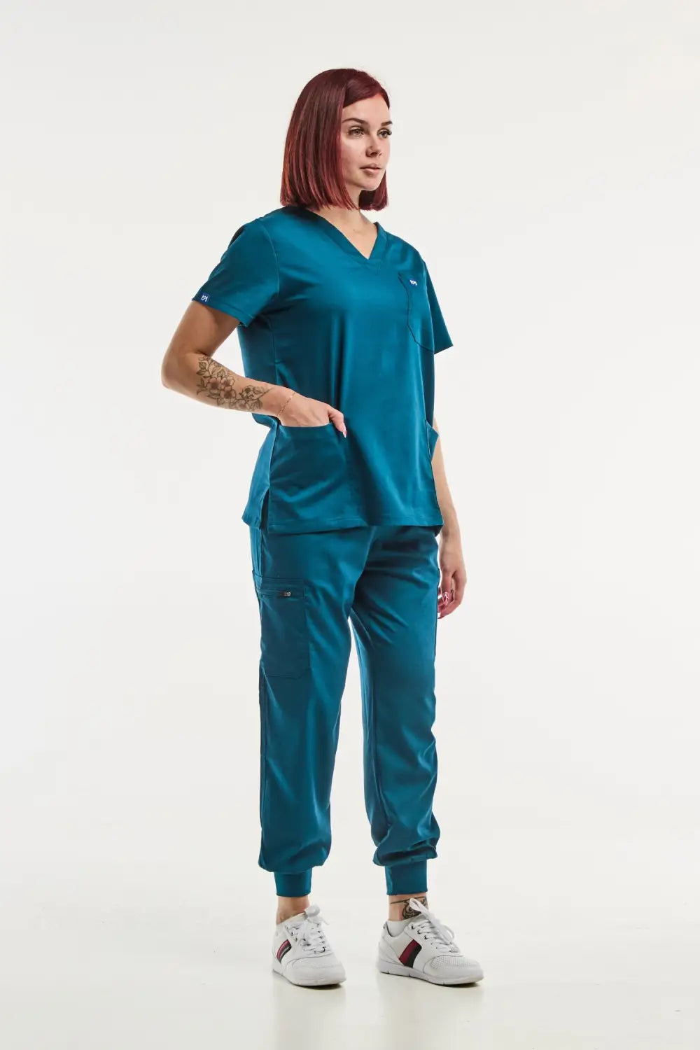 Scrub suit teal EMMA Jogger pour femme, tenue médicale confortable et élégante
