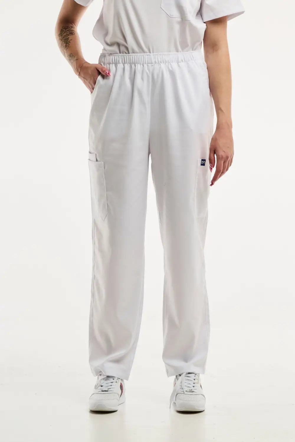 Pantalon médical ajusté blanc EMMA pour femme, vêtement médical élégant