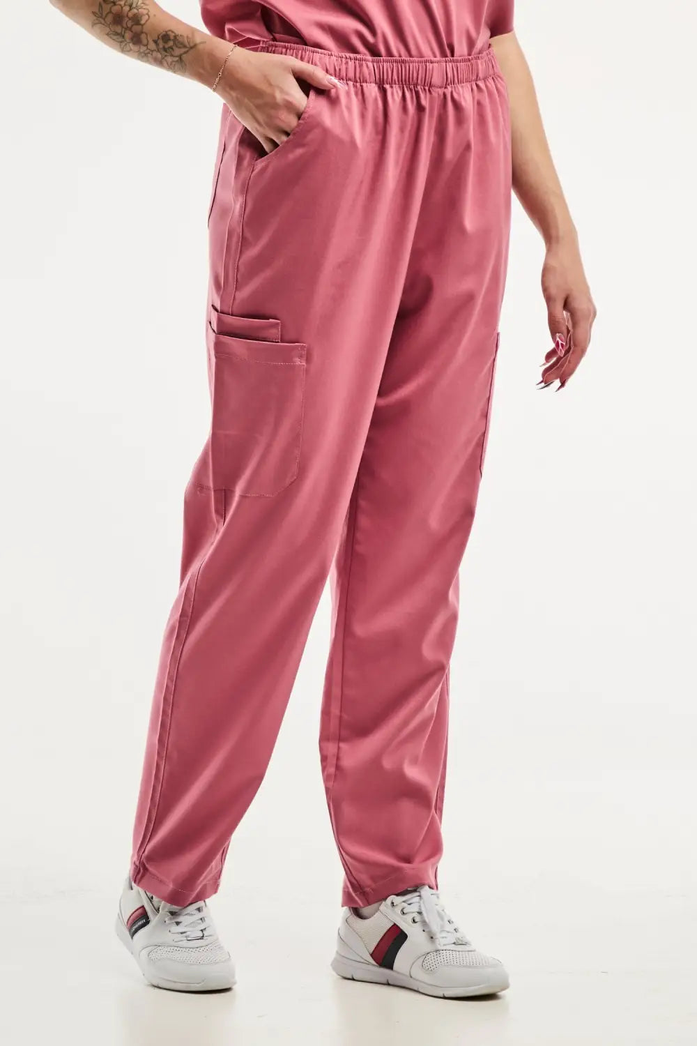 Pantalon médical ajusté Rose pour femme EMMA, pantalon médical élégant et confortable