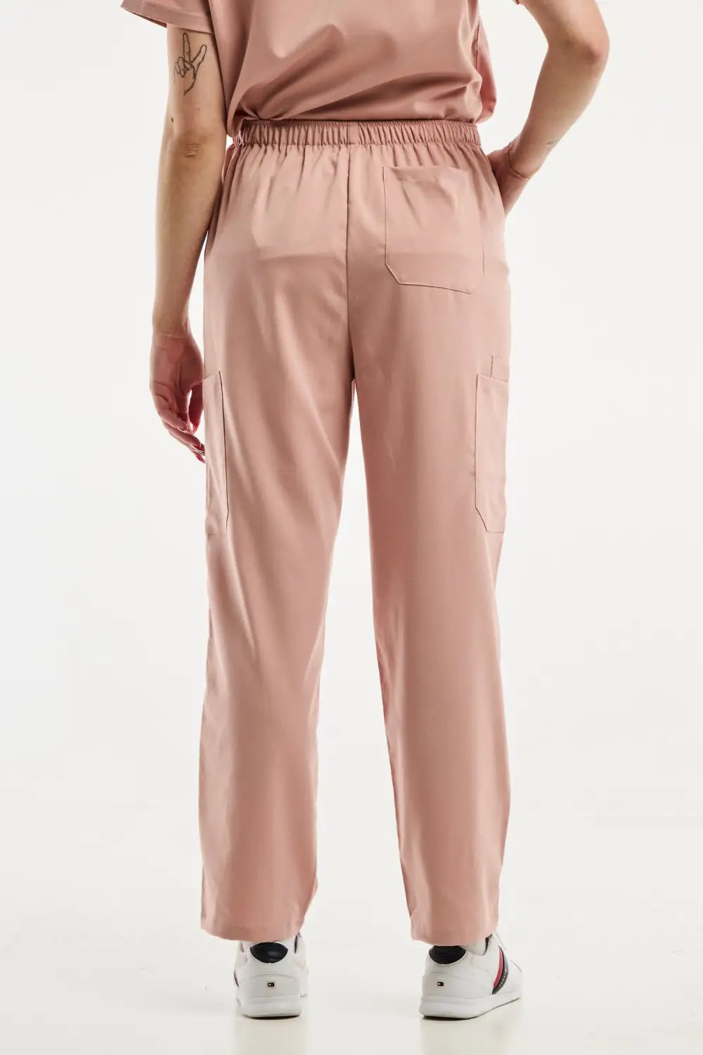 Pantalon médical ajusté rose clair EMMA pour femme, tenue médicale élégante
