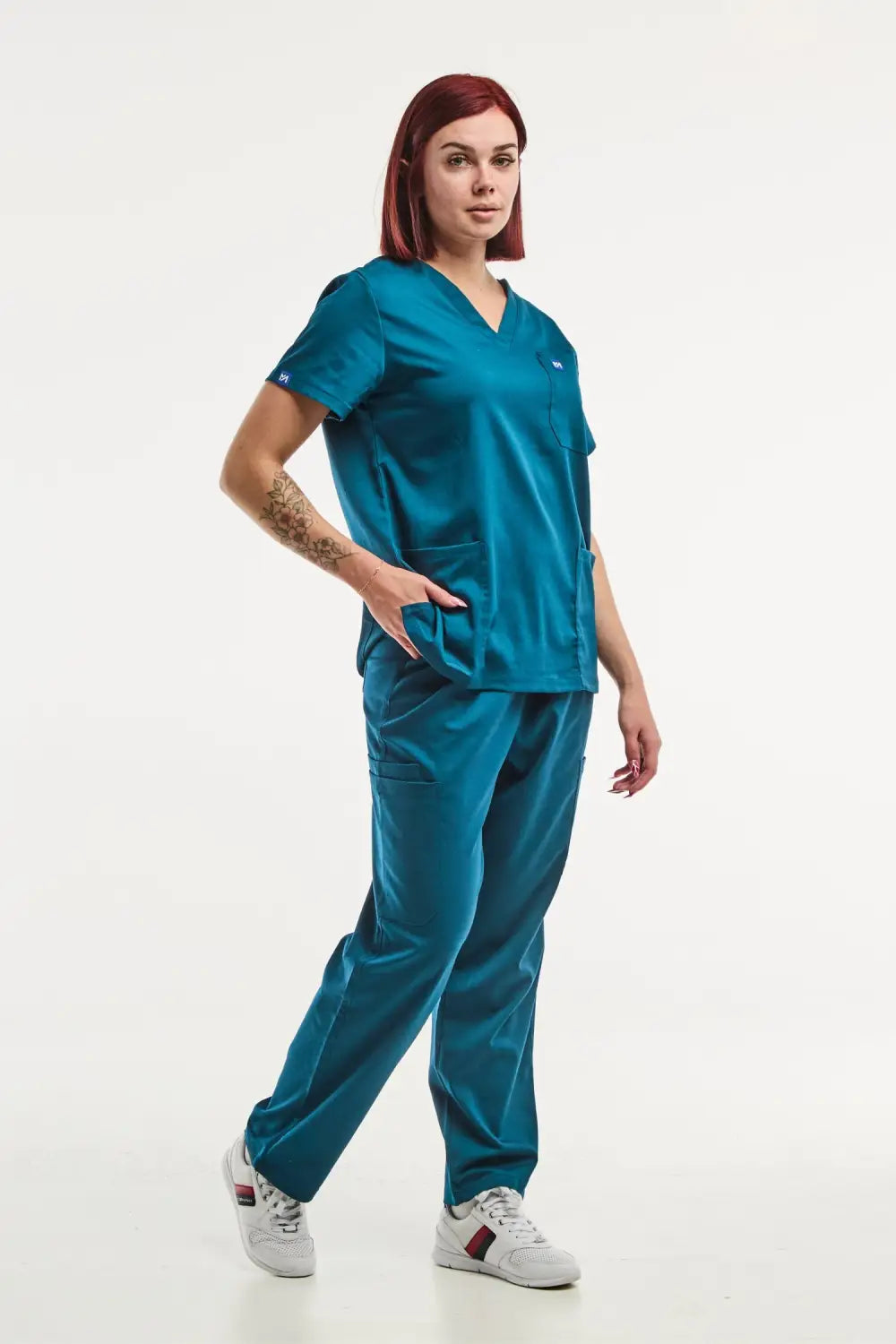 Teal medical scrubs EMMA femme, pantalon médical ajusté, tenue médicale élégante
