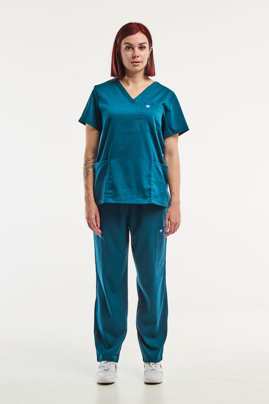 Scrub suit teal EMMA femme avec pantalon médical ajusté et uniforme médical tendance
