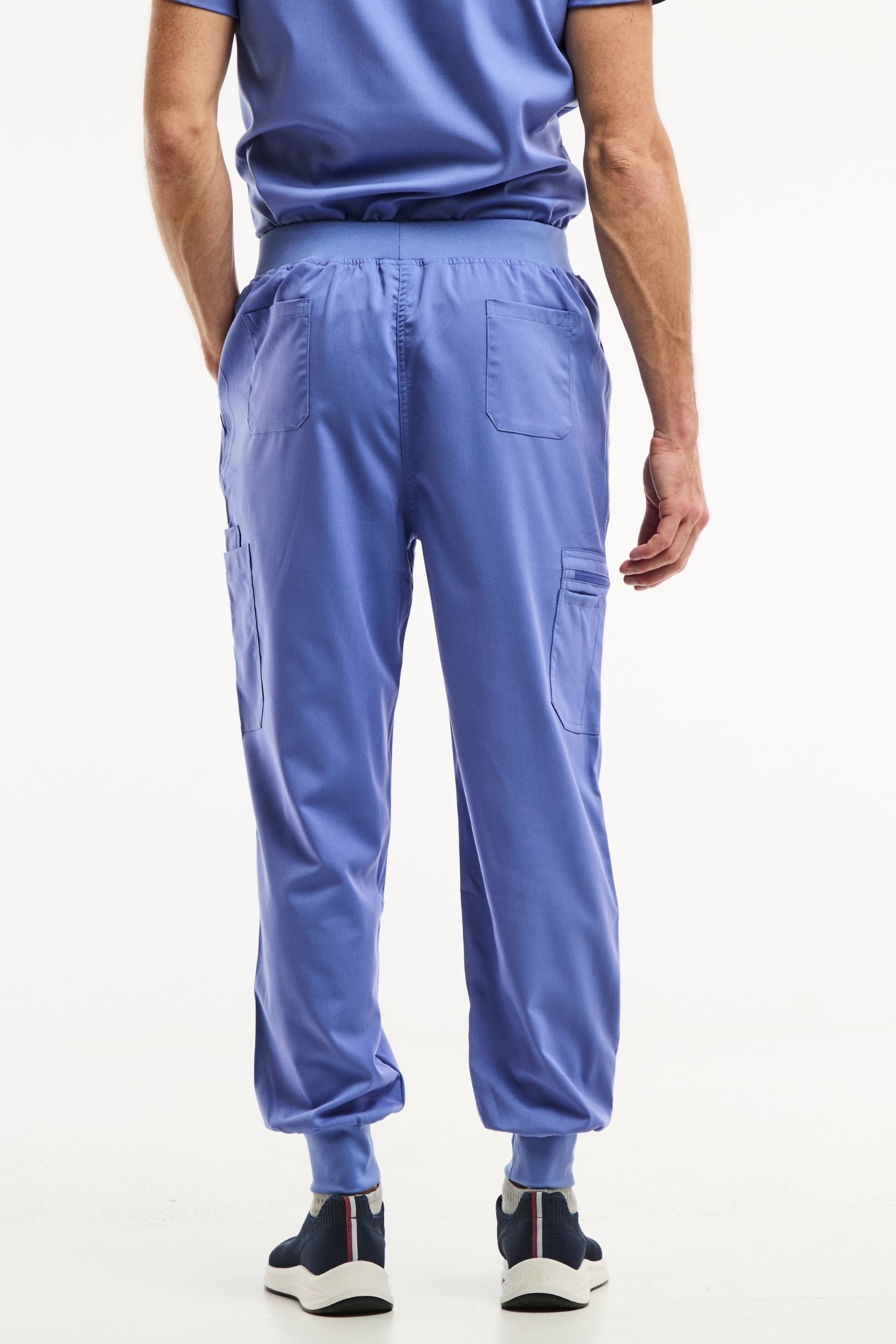 Pantalon médical jogger LUCA en bleu pour homme, offrant confort et style au travail