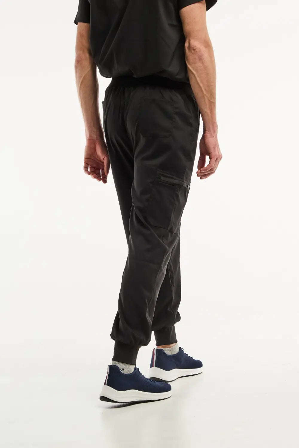 Pantalon médical jogger noir LUCA pour homme, alliant confort et style professionnel