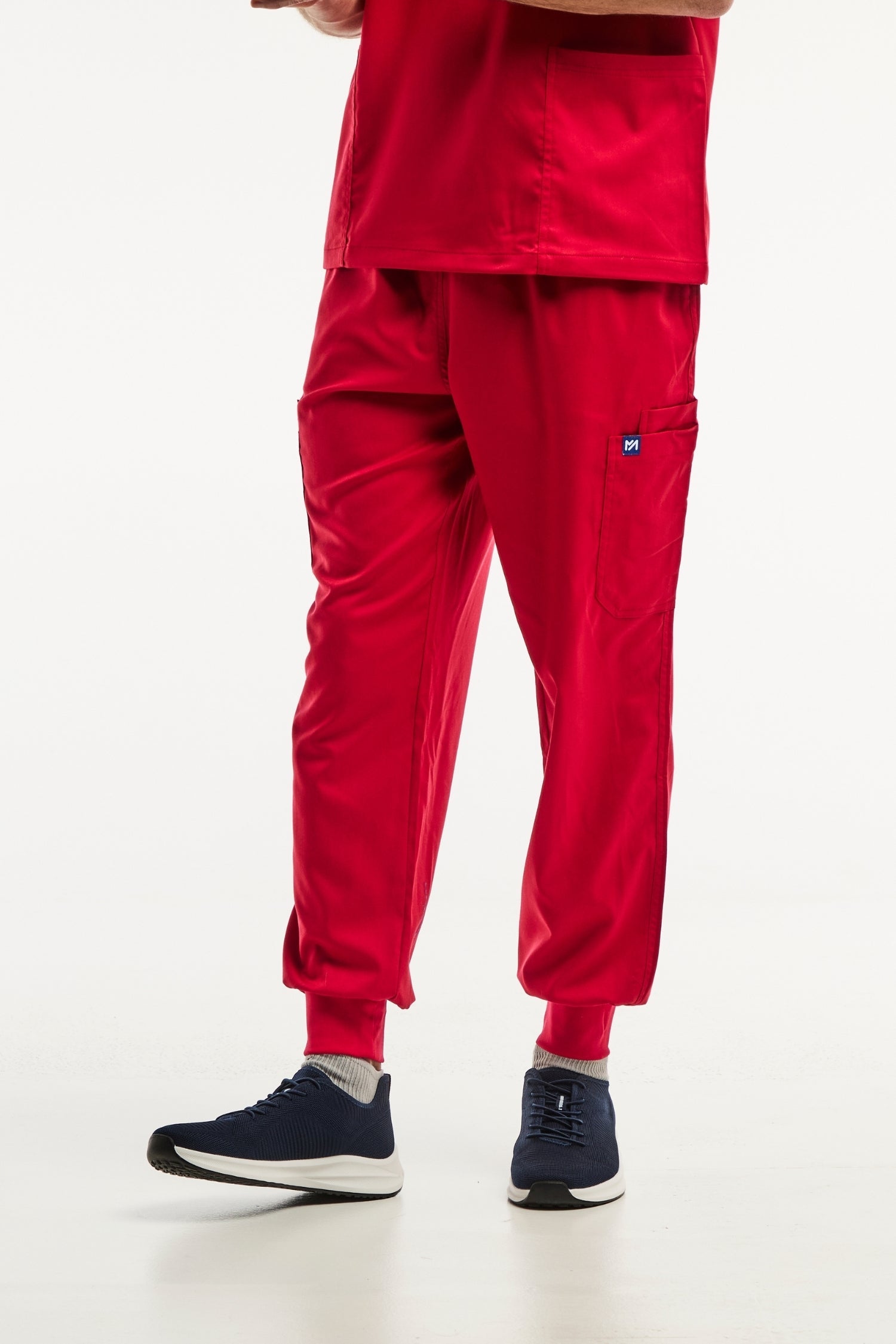Pantalon médical jogger LUCA homme rouge avec logo
