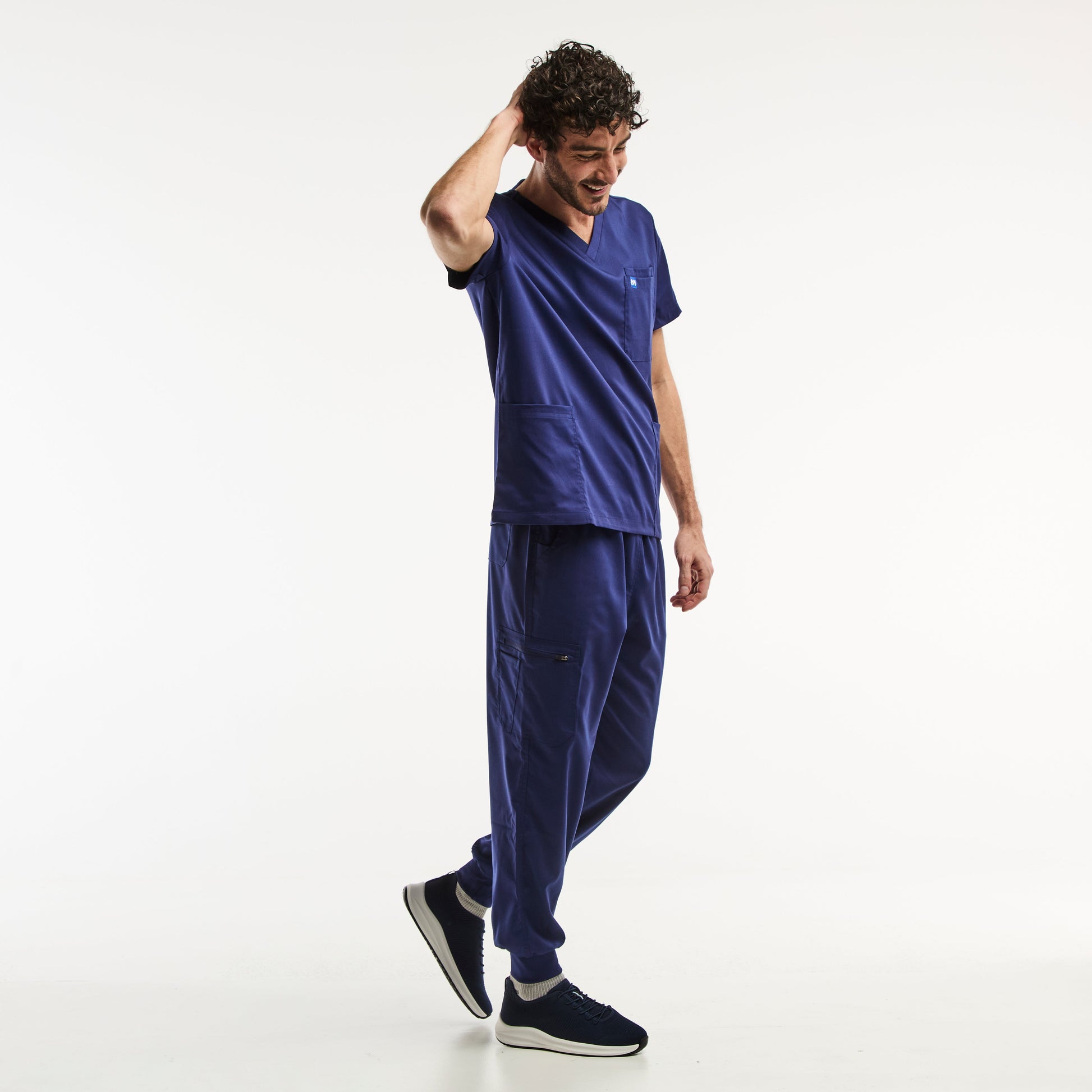 Ensemble médical complet homme LUCA Jogger en bleu marine pour tenue médicale