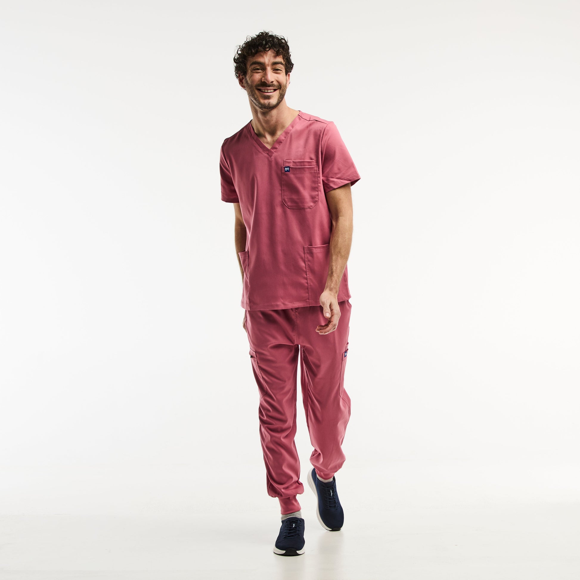Maroon scrub suit of the LUCA Jogger ensemble médical complet pour homme