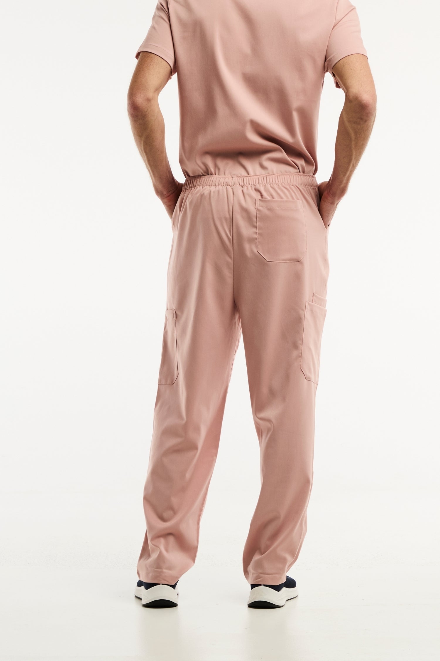 Pantalon médical LUCA Rose Clair, facile à entretenir, parfait pour uniforms professionnels