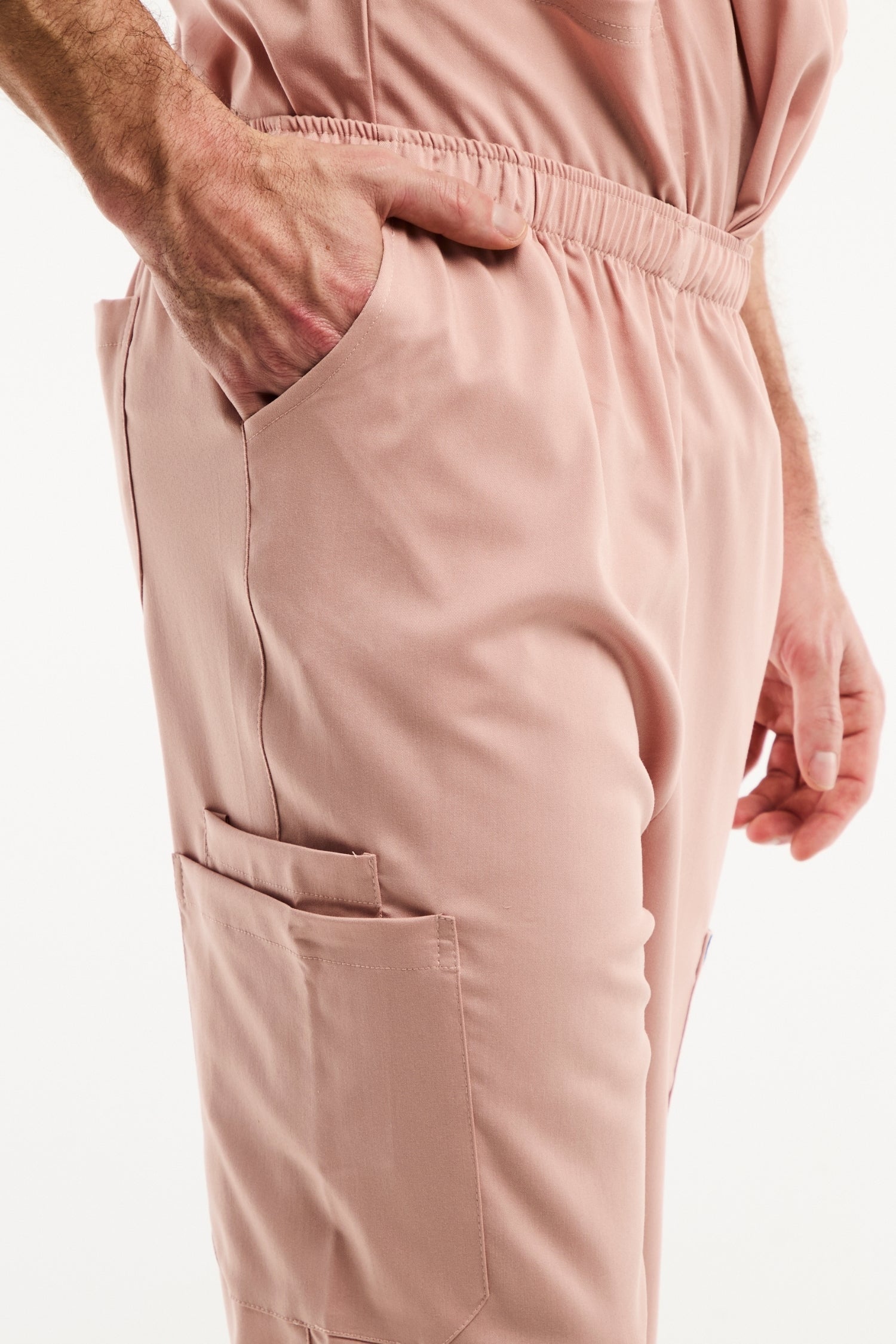 Pantalon médical LUCA rose clair, facile à entretenir, idéal pour les uniforms