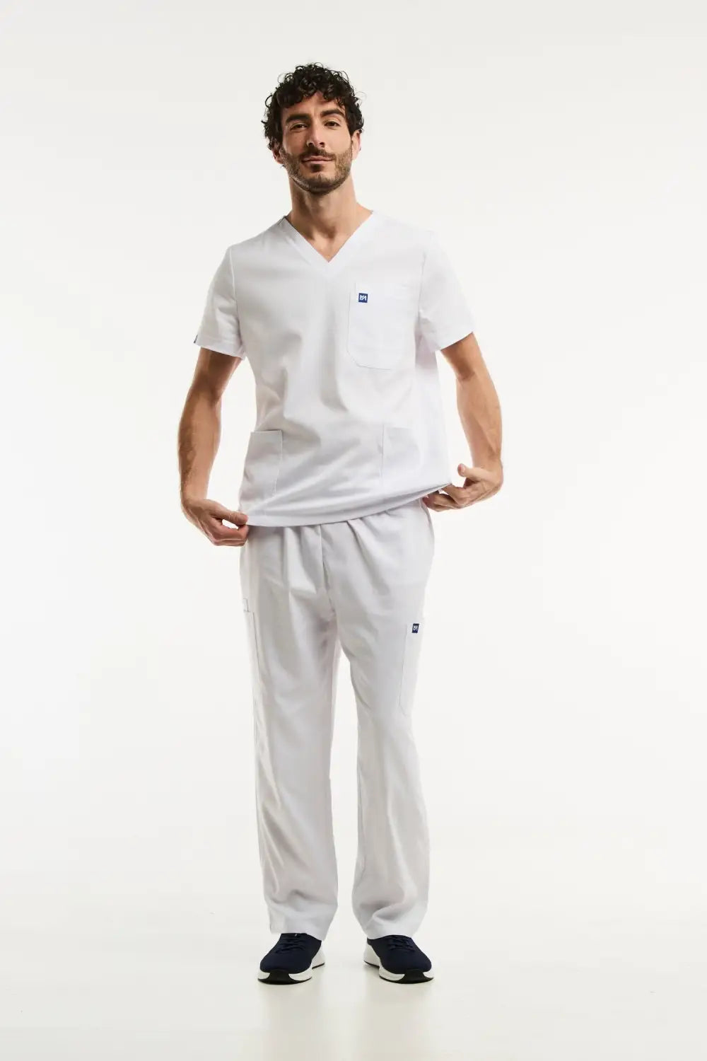 Ensemble médical blanc LUCA avec pantalon classique et tunique col pour homme