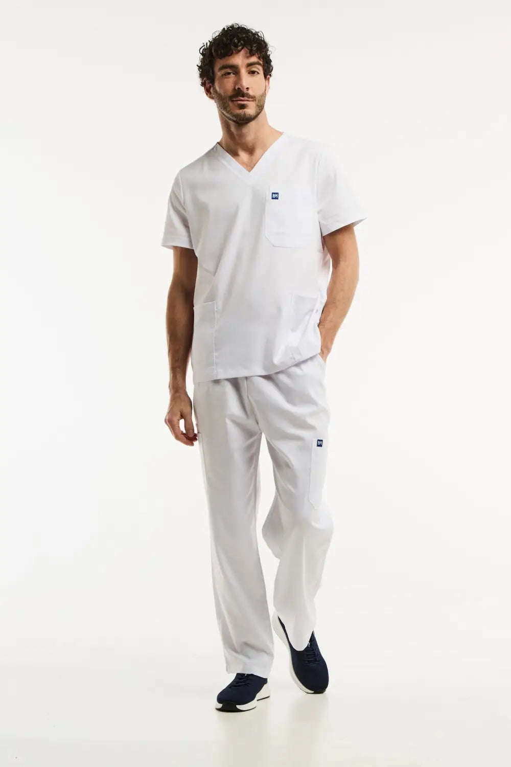 Ensemble médical LUCA homme avec pantalon classique et tunique col blanc