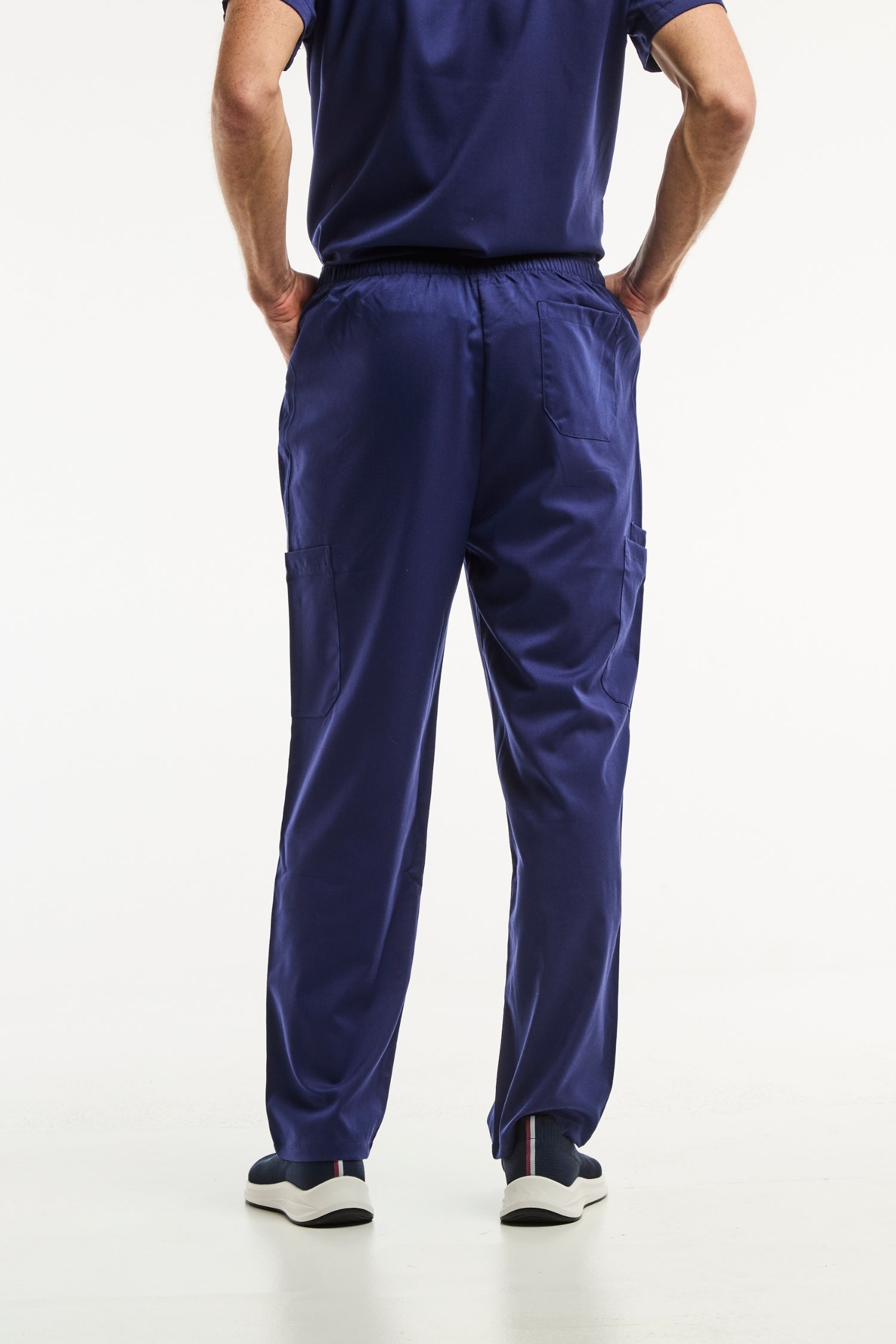 Pantalon médical homme LUCA bleu marine, facile à entretenir pour uniforms professionnels