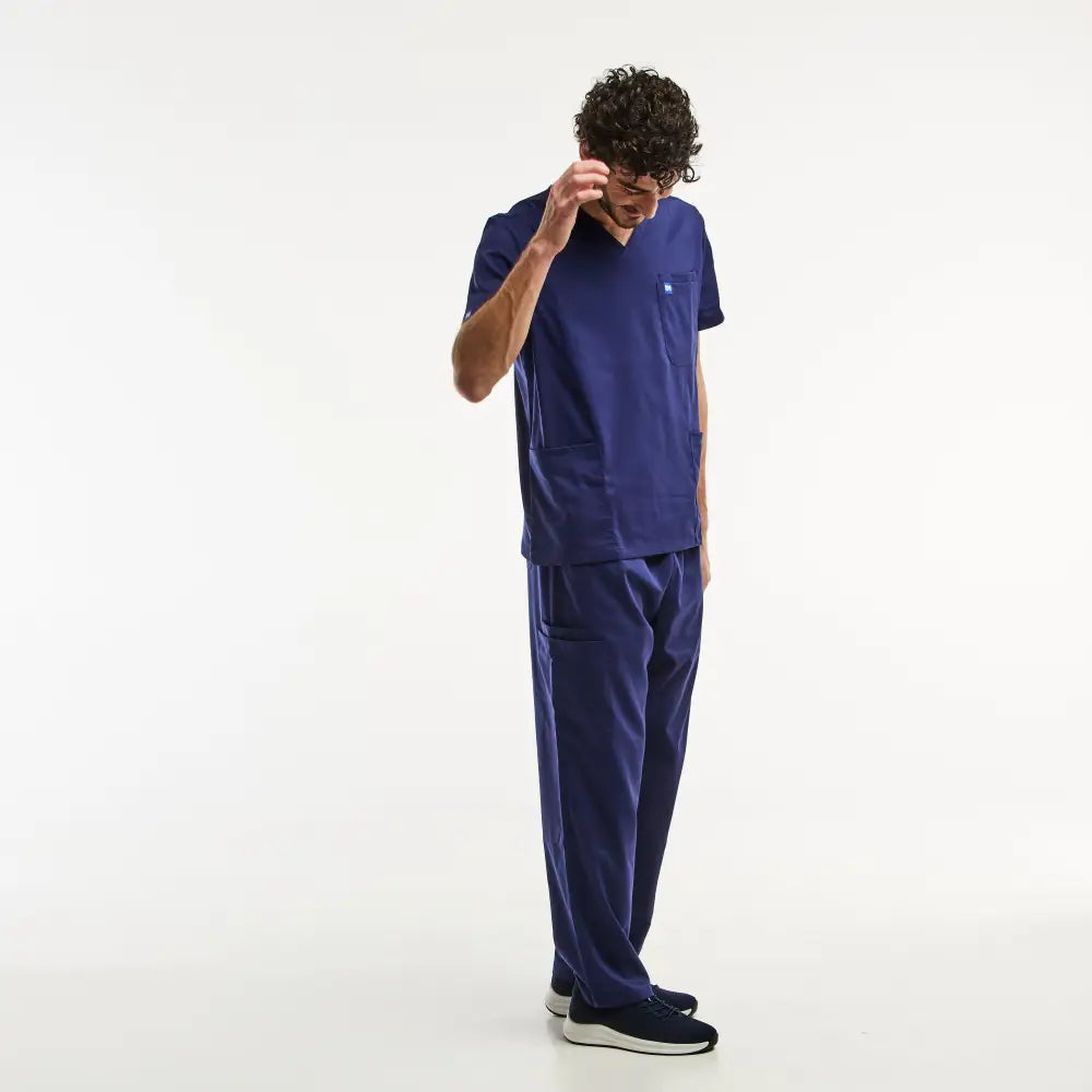 Ensemble médical LUCA en bleu, tunique col répondant aux exigences professionnelles