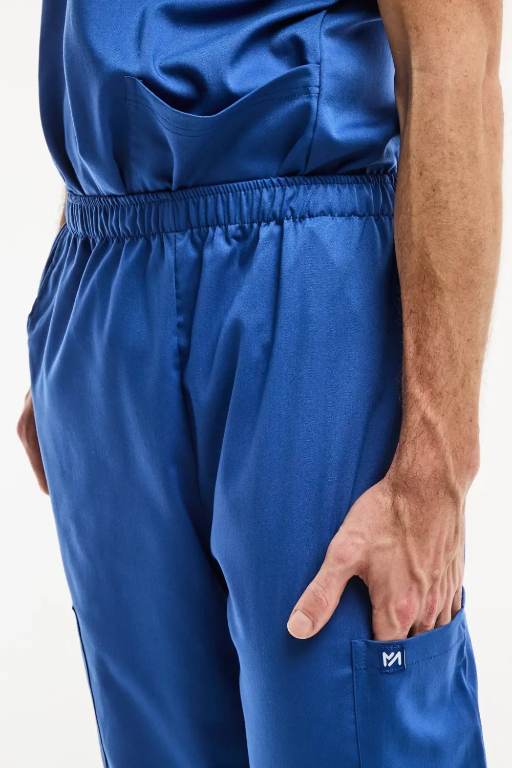Pantalon classique bleu roi pour ensemble médical homme, parfait avec tunique col LUCA