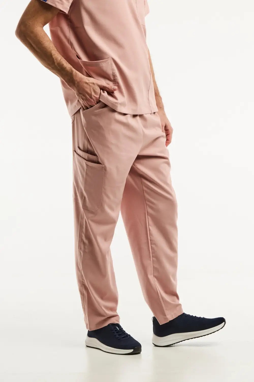 Ensemble médical homme LUCA en rose clair, pantalon classique et tunique col