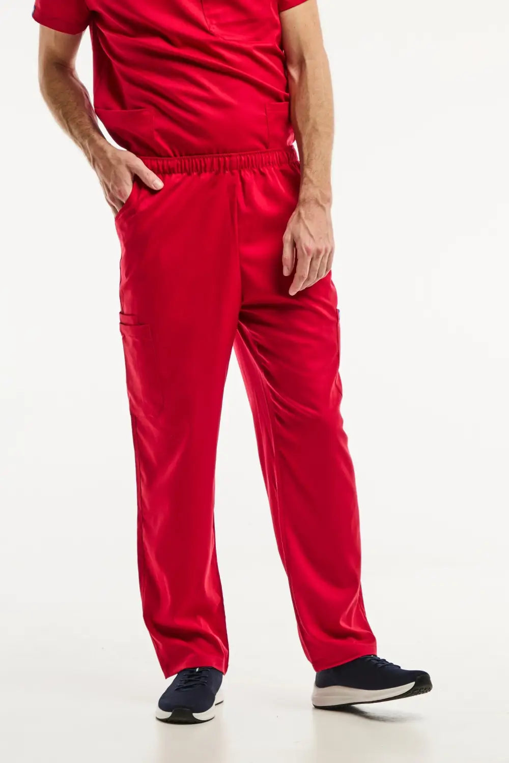 Pantalon classique rouge LUCA pour homme, idéal en ensemble médical professionnel