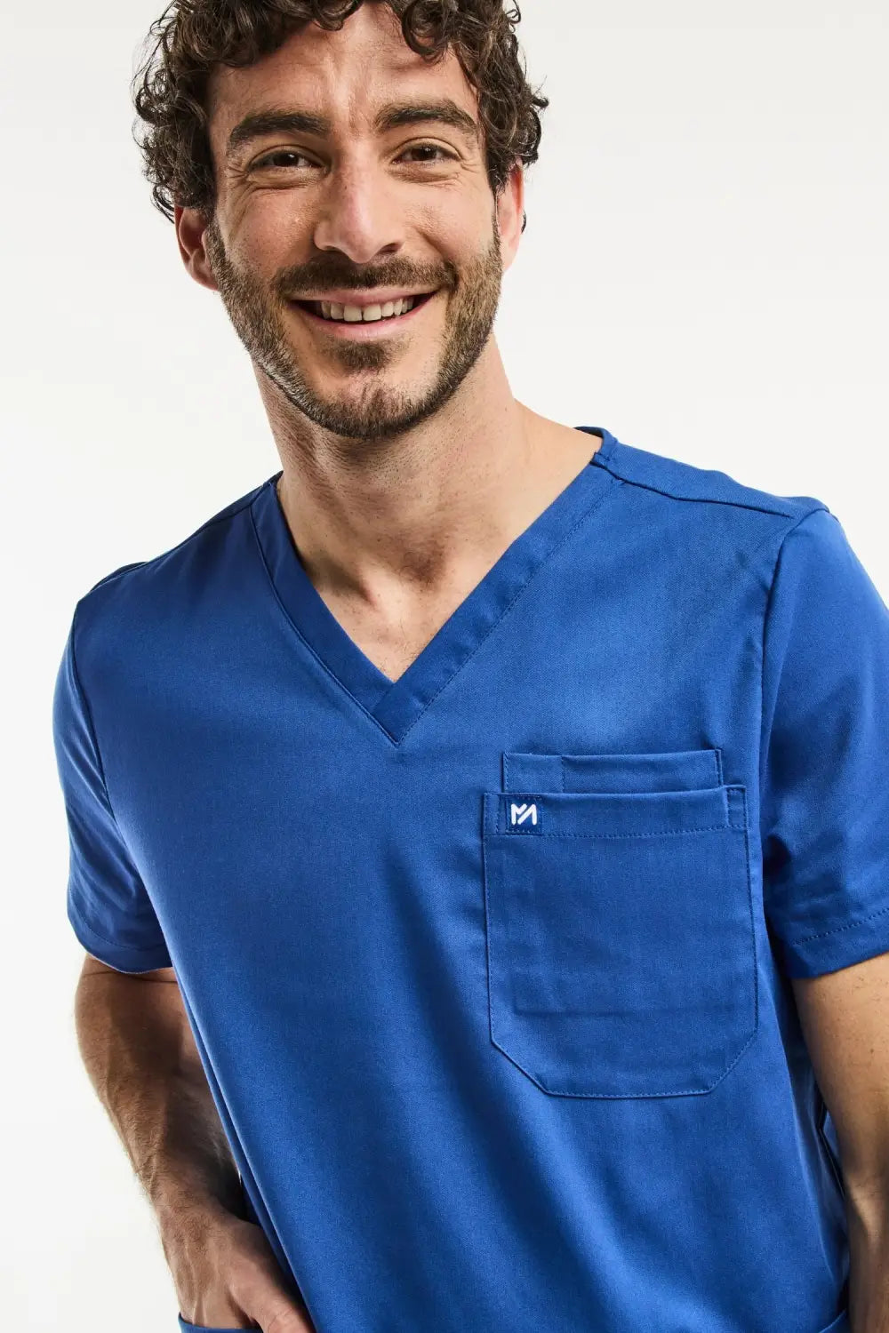 Tunique médicale col bleu roi homme LUCA, élégante et confortable pour les professionnels
