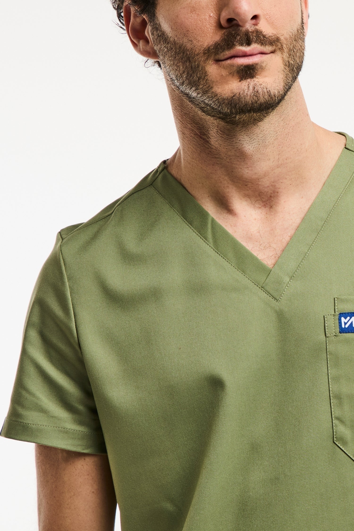 Tunique médicale col homme vert olive LUCA, un choix élégant et confortable