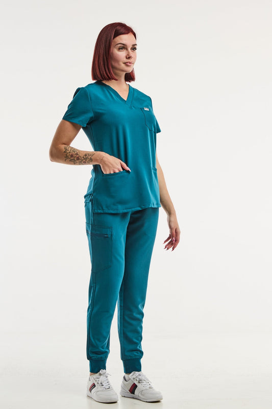 Uniforme médical femme en poly rayon, tenue médicale stretch vert turquoise Paris