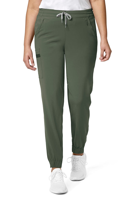 Femme en coupe moderne, poches cargo, RENEW - Pantalon médical vert olive et chemise blanche