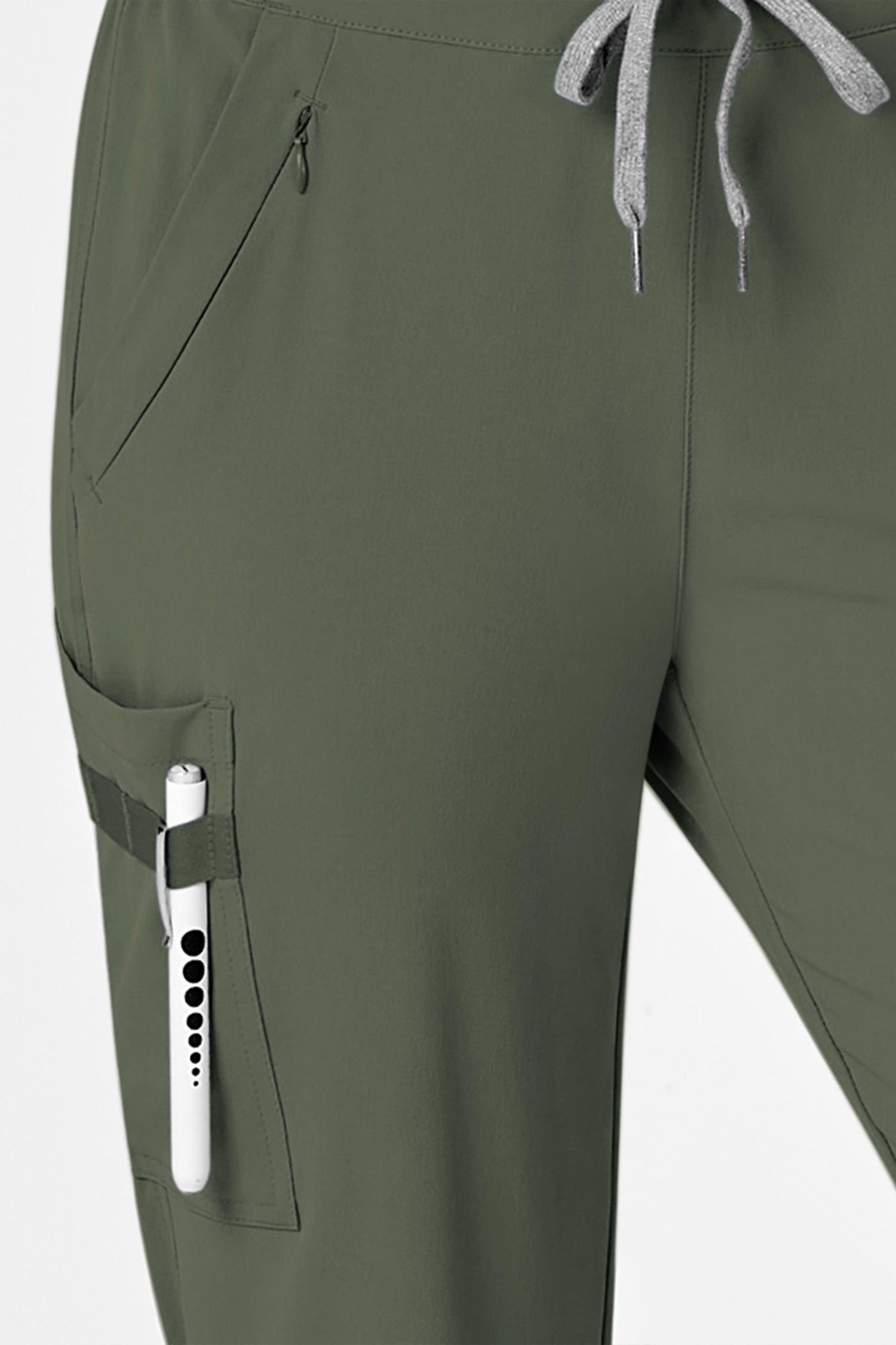 The North Face Women’s Stretch Cargo Shorts en polyester spandex, tenue médicale avec poches à fermeture