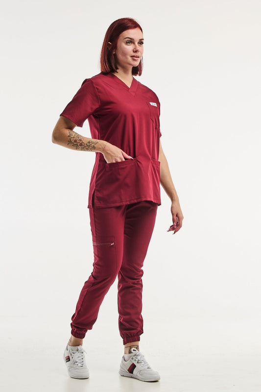 Maroon scrub set Slimfit NEW idéale comme uniforme médical en rouge bordeaux