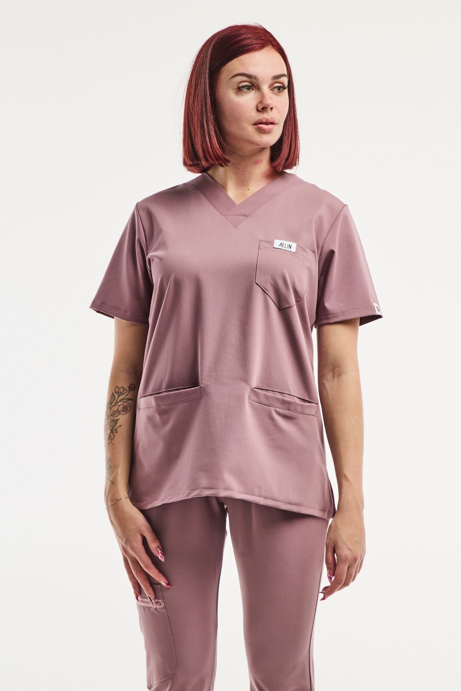 Mauve scrub set from Slimfit NEW Tunique Médicale Rose for healthcare professionals