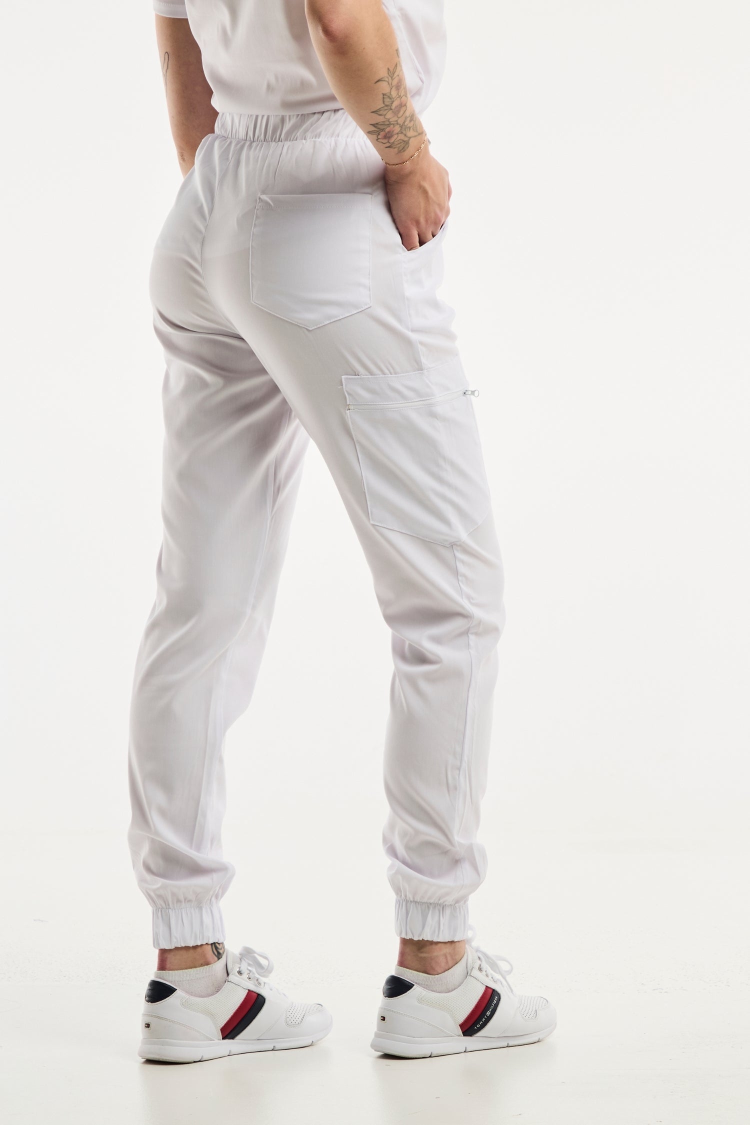 Pantalons de scrub médicaux blancs Slimfit - Tenue médicale limitée, uniforme médical