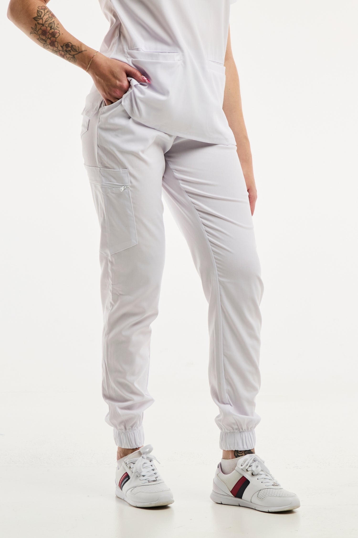 Pantalon de tenue médicale Slimfit blanche, uniforme médical en série limitée