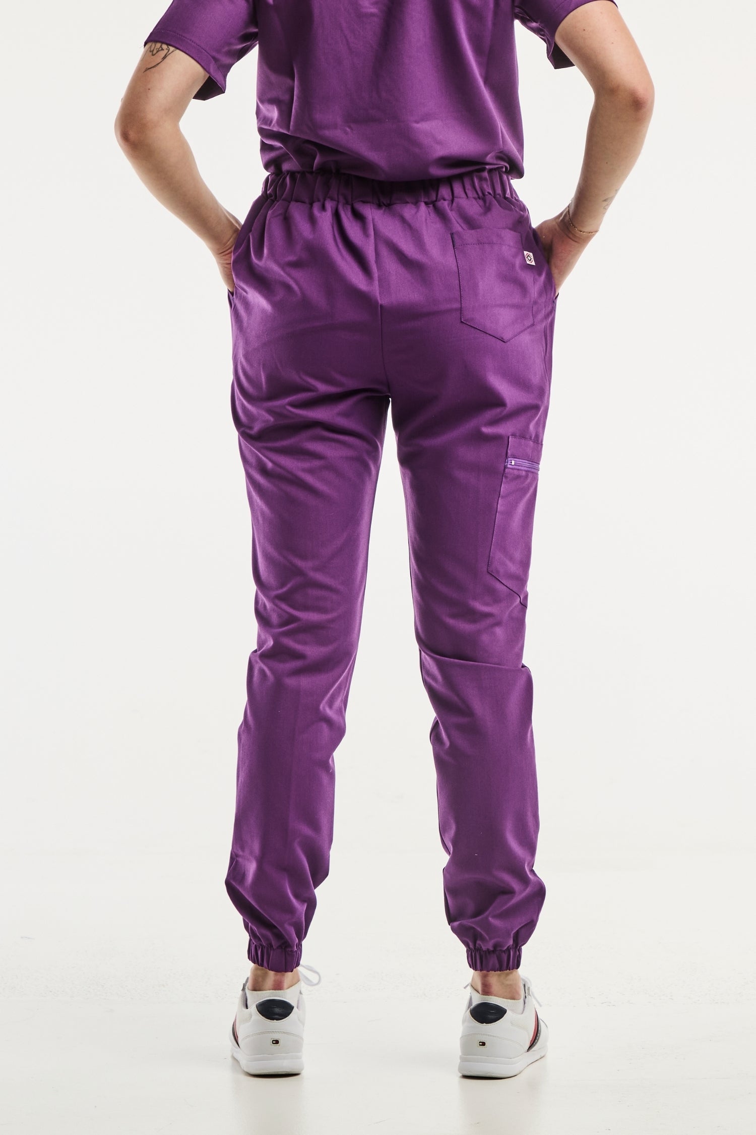 Pantalon de soins violets Slimfit avec trois poches pour uniforme médical