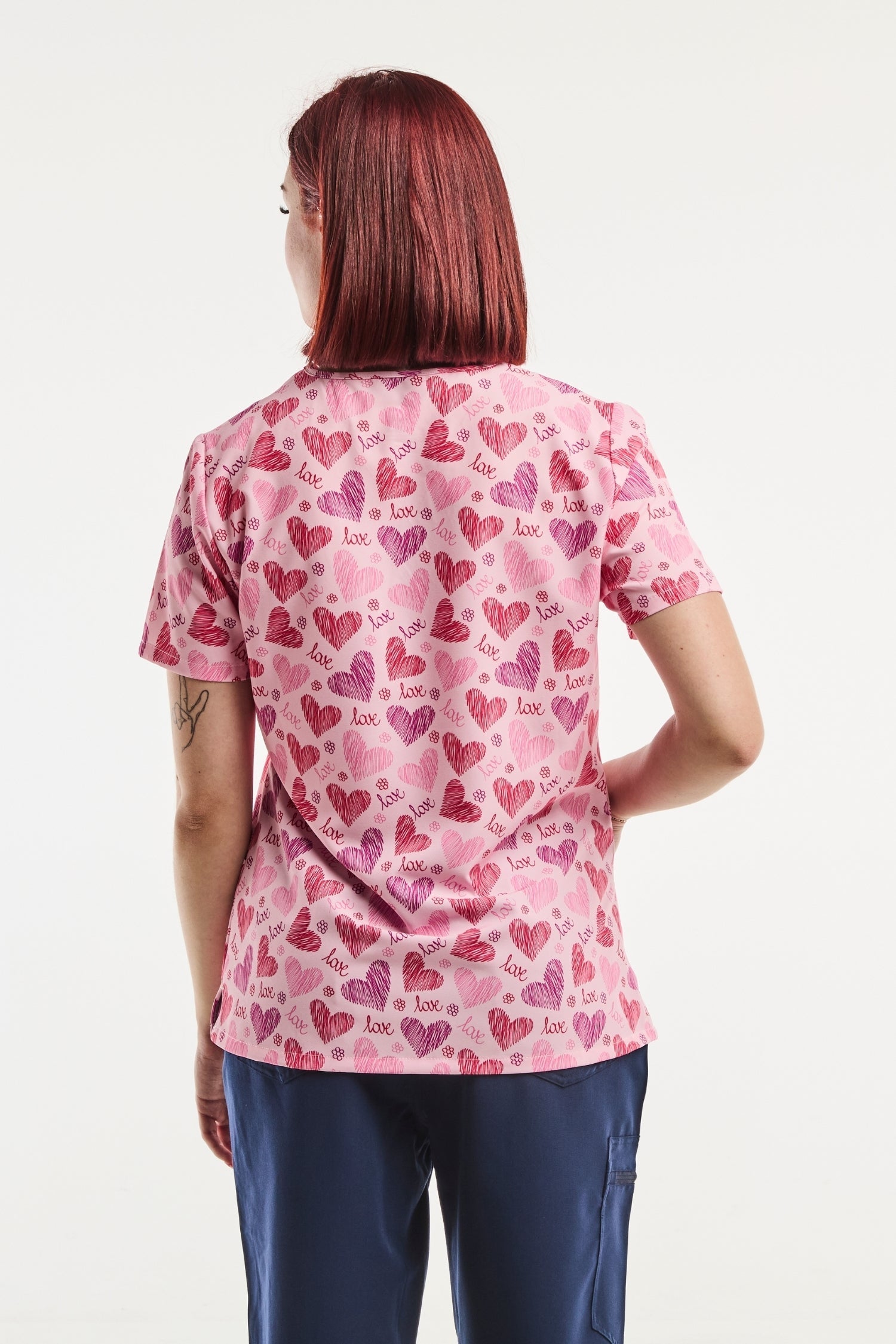 Tunique Médicale Stretch 4 Voies Femme en Rose avec imprimé Cœurs pour professionnelles